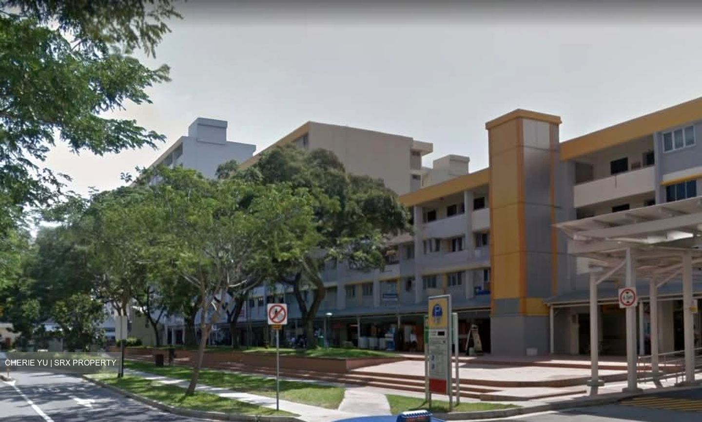 Bedok Town Centre (D16), Shop House #550235501